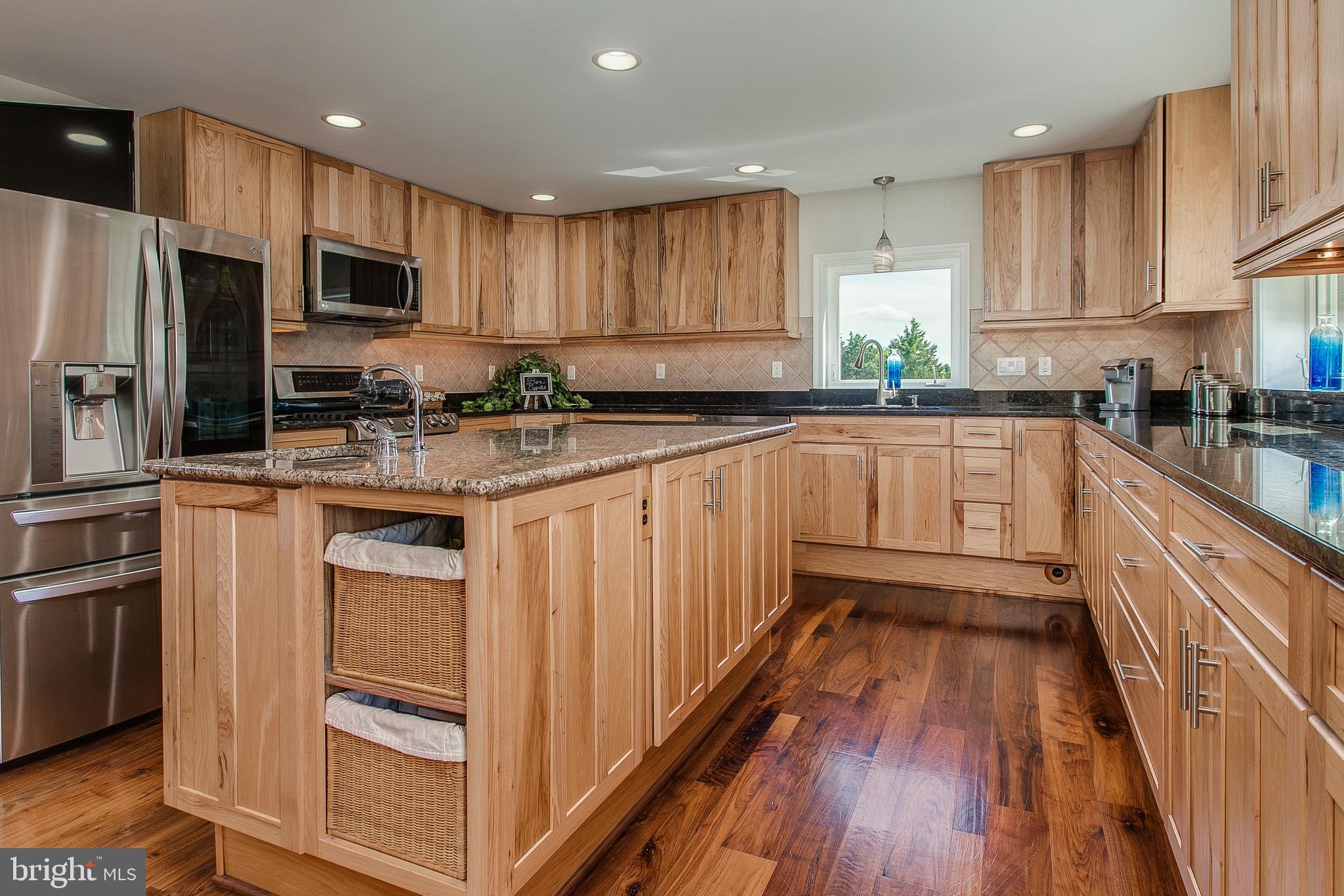 5060 Walnut Grove Road Taneytown, MD 21787 - Photo 26 of 54 Gourmet Kitchen