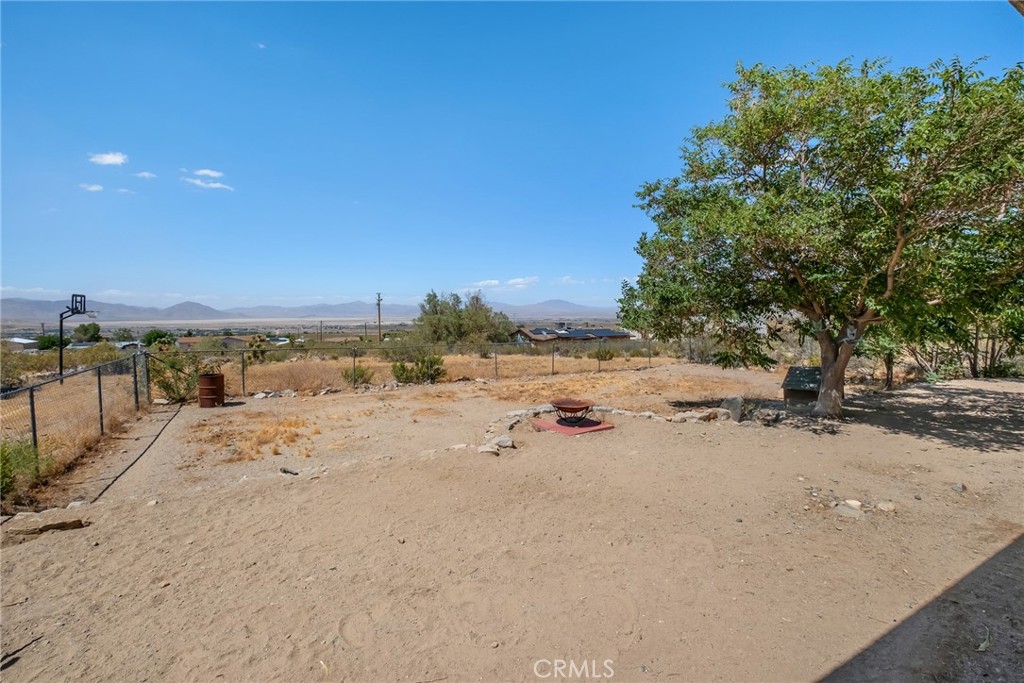 32720 Carnelian Road Lucerne Valley, CA 92356 - Photo 21 of 27