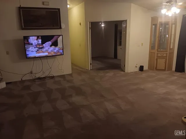 a view of a hallway with a hallway