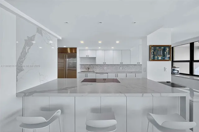 $2,599,000 | 3 Grove Isle Drive, Unit C1802, Coconut Grove, FL 33133