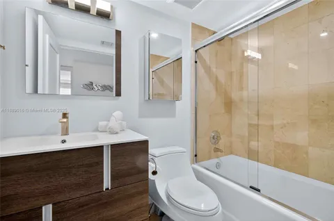 $2,599,000 | 3 Grove Isle Drive, Unit C1802, Coconut Grove, FL 33133