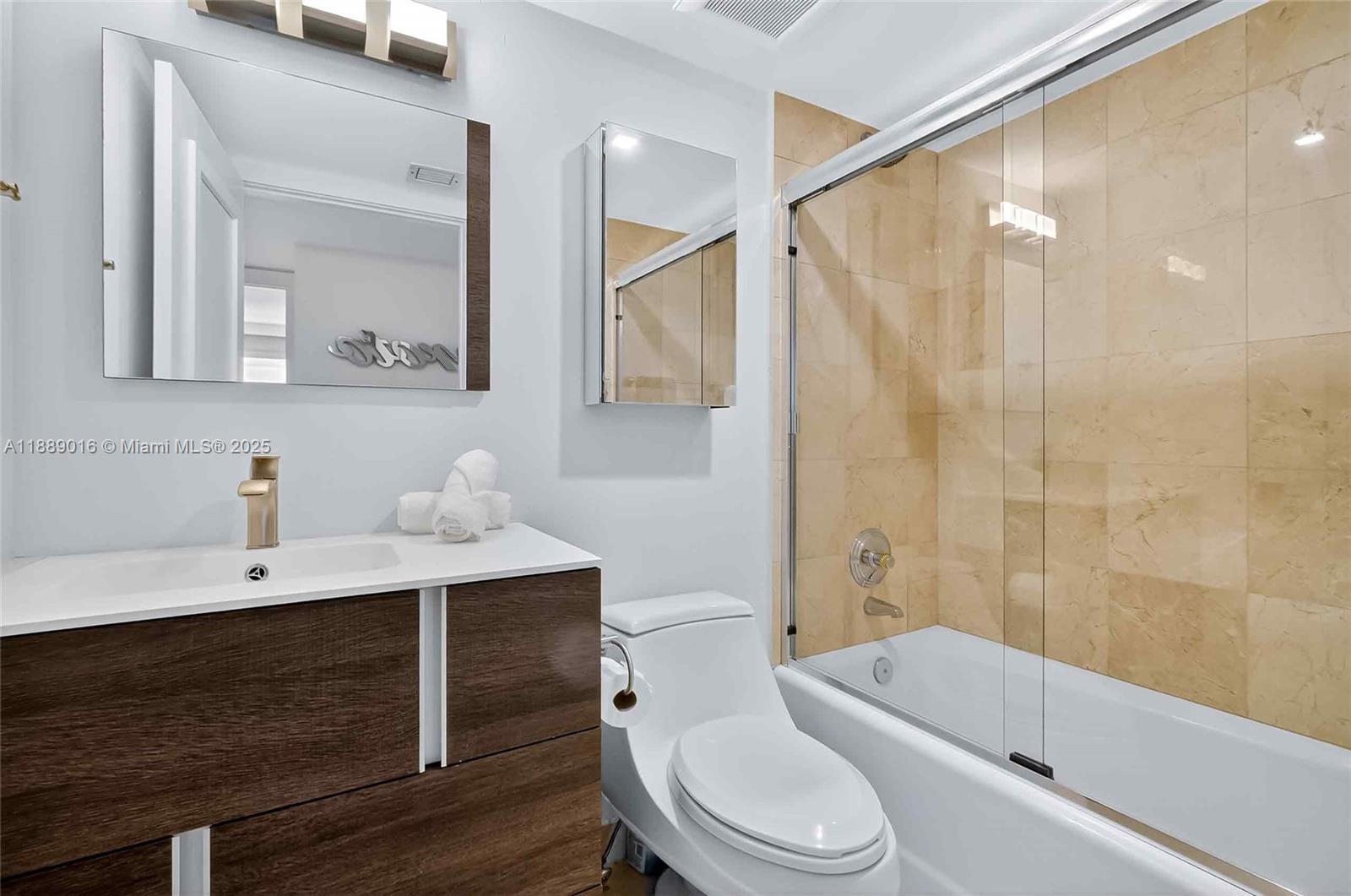 3 Grove Isle Drive, Unit C1802 Coconut Grove, FL 33133 - Photo 36 of 56