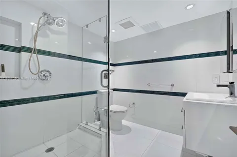 $2,599,000 | 3 Grove Isle Drive, Unit C1802, Coconut Grove, FL 33133