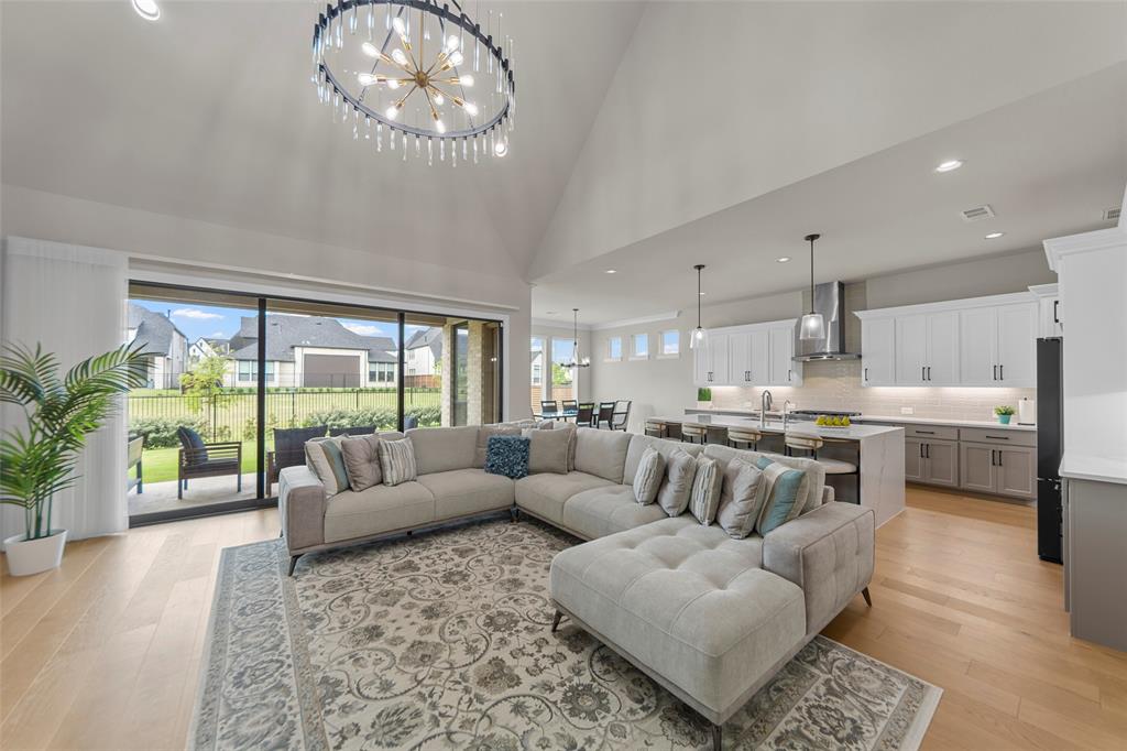 14736 Gerbera Daisy Road Frisco, TX 75035 - Photo 4 of 40