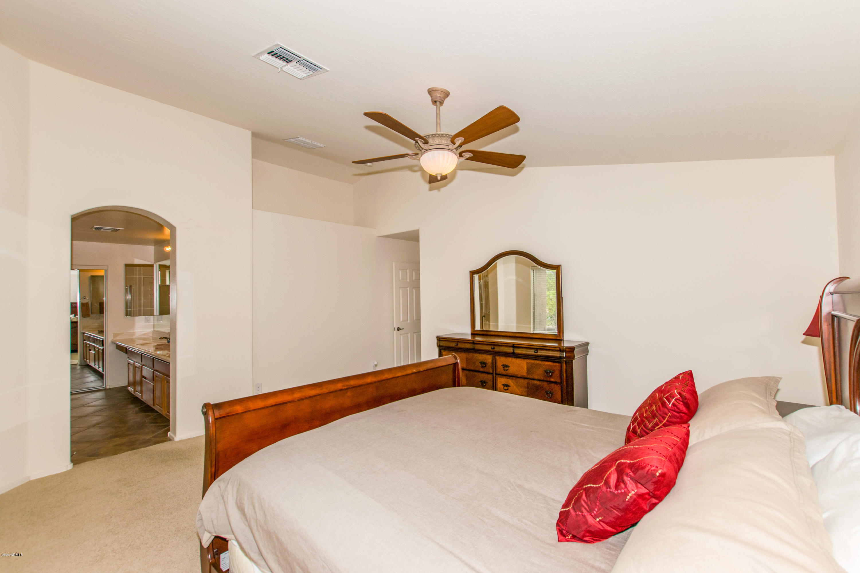 43595 Roth Road Maricopa, AZ 85138 - Photo 20 of 31 20 Master Bedroom