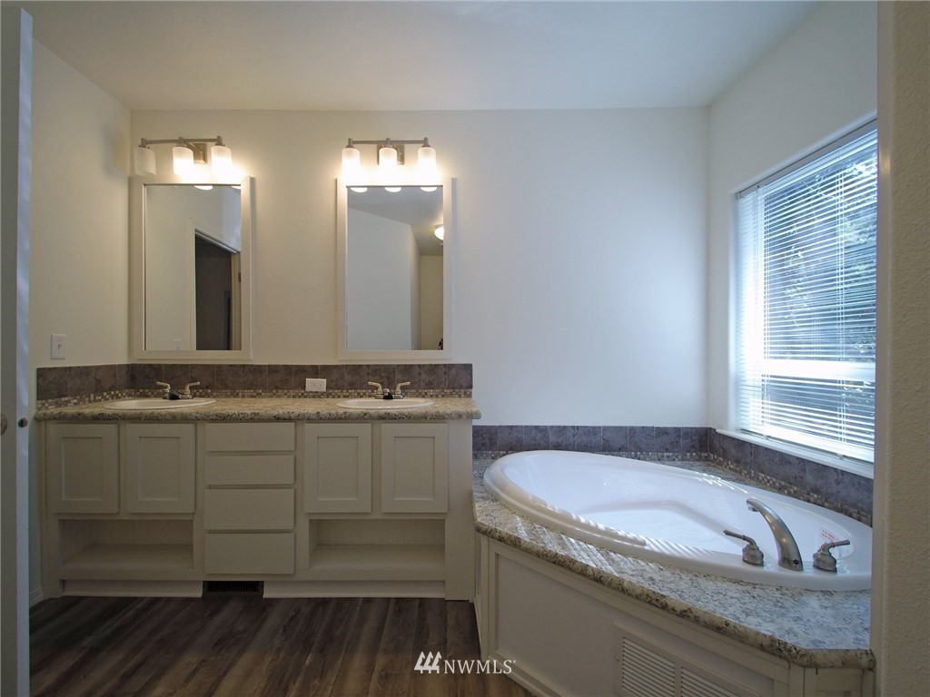 193 Madrona Way Sequim, WA 98382 - Photo 21 of 25 Gallery Image 21