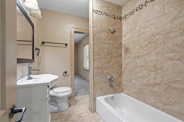 $139,000 | 5406 The Paseo, Kansas City, MO 64110