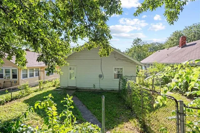 $139,000 | 5406 The Paseo, Kansas City, MO 64110