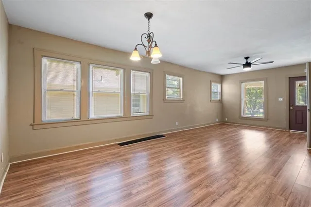 $139,000 | 5406 The Paseo, Kansas City, MO 64110