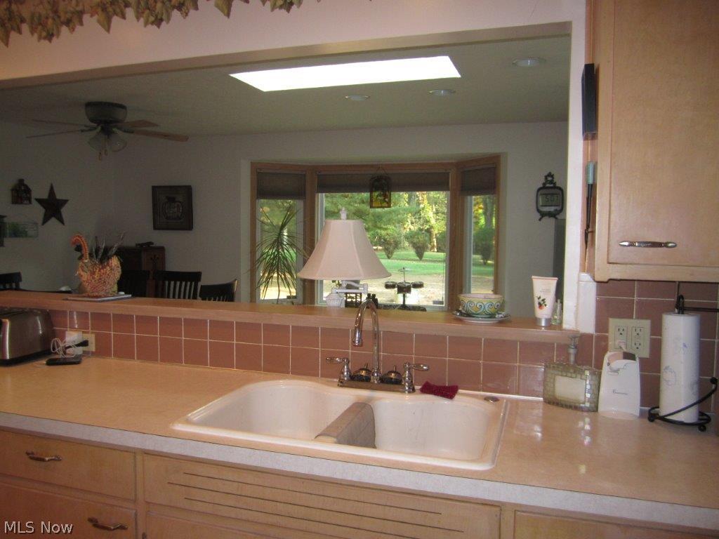 1105 Oak Tree Road Akron, OH 44320 - Photo 15 of 25