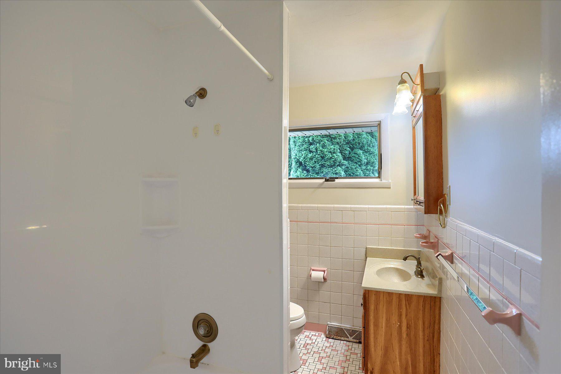 204 Orchard Road New Cumberland, PA 17070 - Photo 18 of 38 Gallery Image 18
