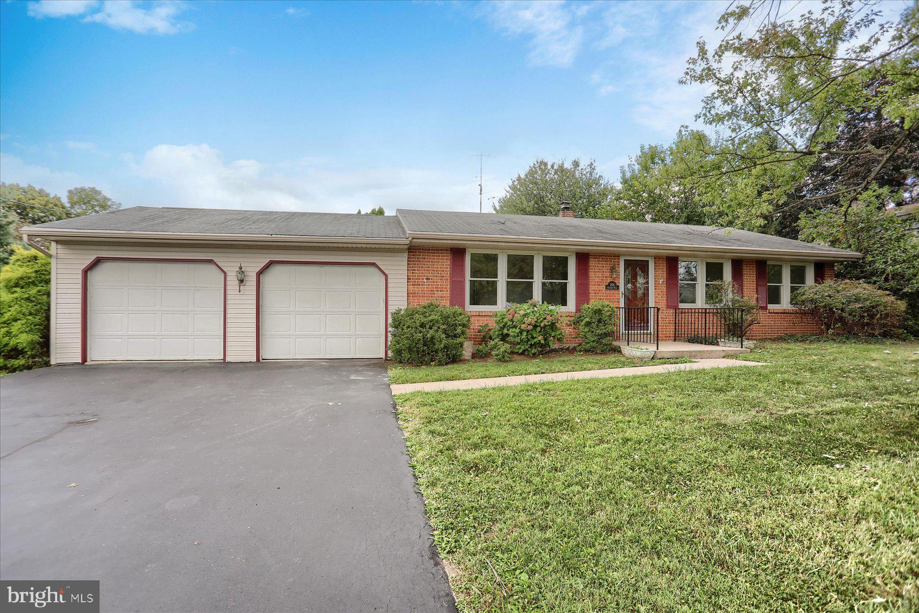 204 Orchard Road New Cumberland, PA 17070 - Photo 2 of 38 Gallery Image 2