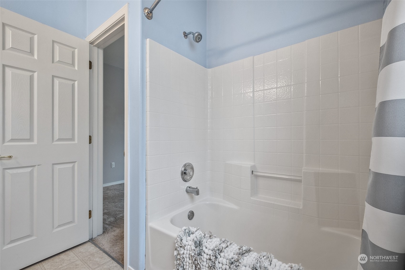 3220 Southeast 12th Street, Unit 1041 Renton, WA 98058 - Photo 23 of 24 Gallery Image 23