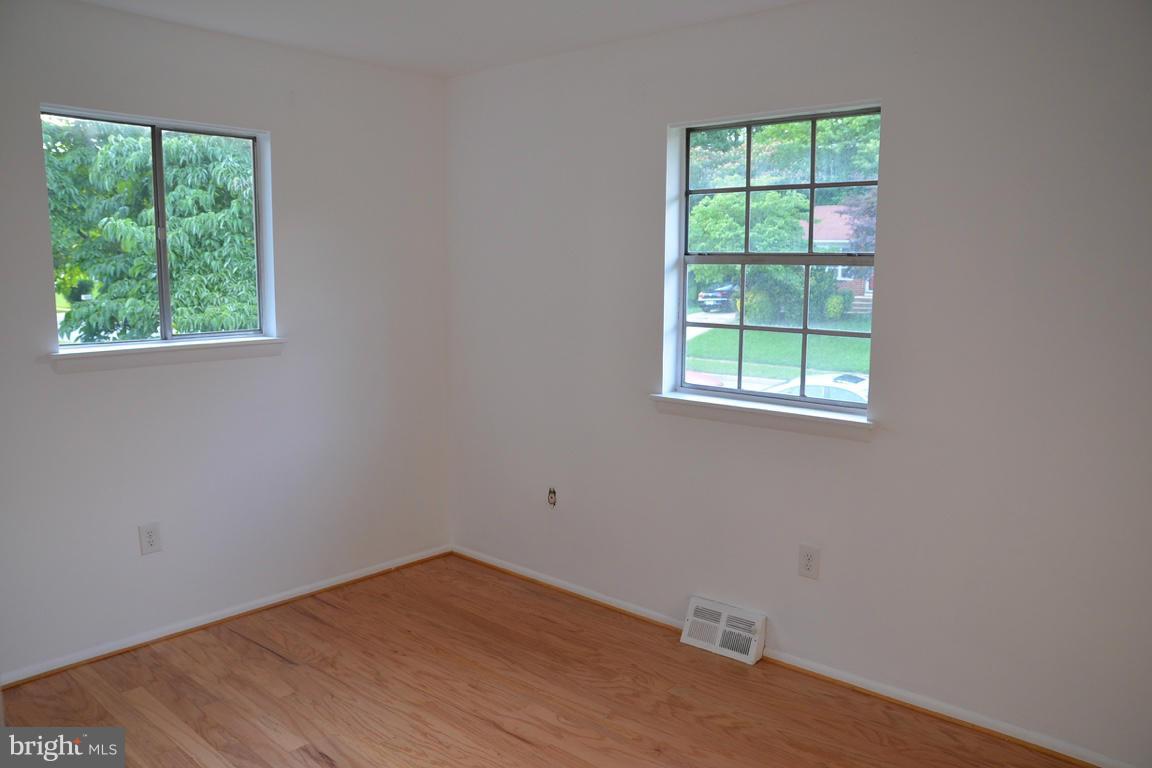 128 Embleton Road Owings Mills, MD 21117 - Photo 8 of 19 Bedroom