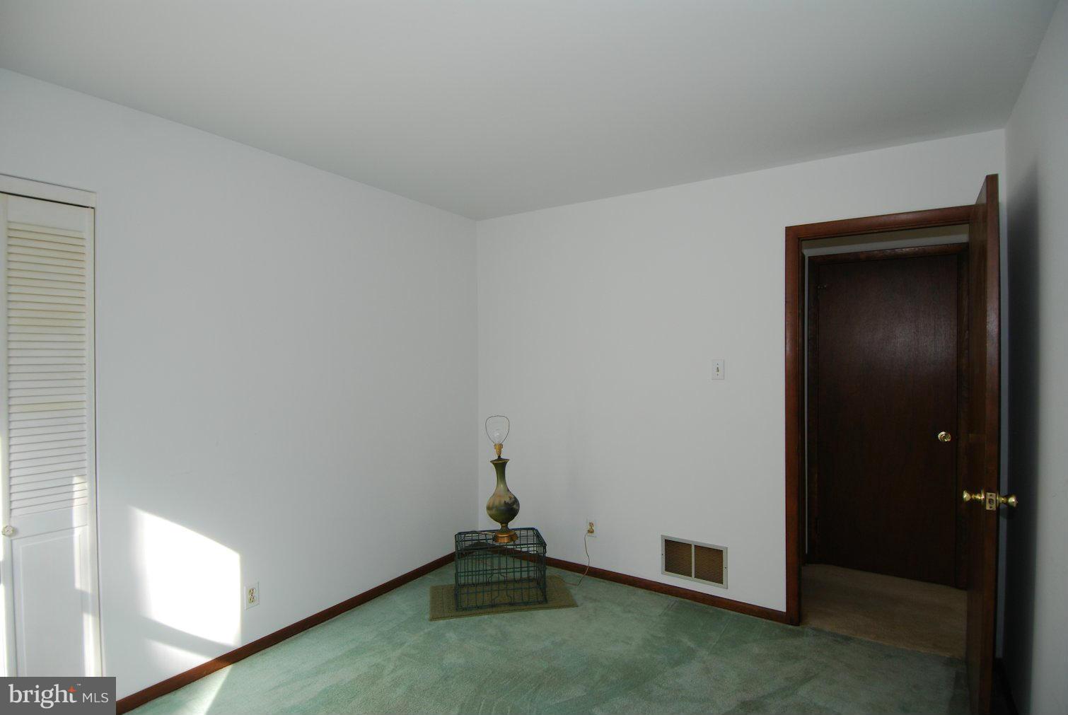 209 Shady Beach Road North East, MD 21901 - Photo 25 of 30 Bedroom