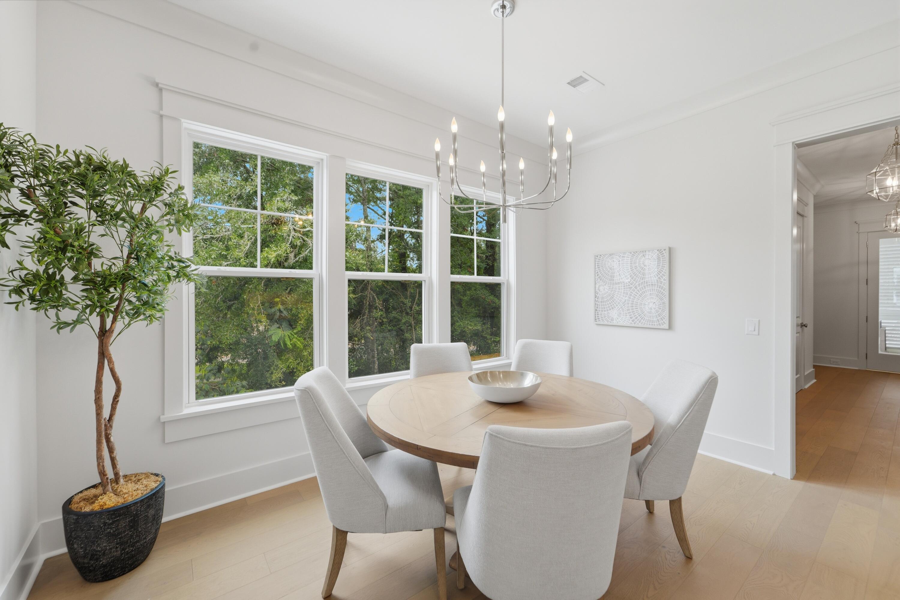 1129 Hamlin Road Mount Pleasant, SC 29466 - Photo 16 of 66 dining area