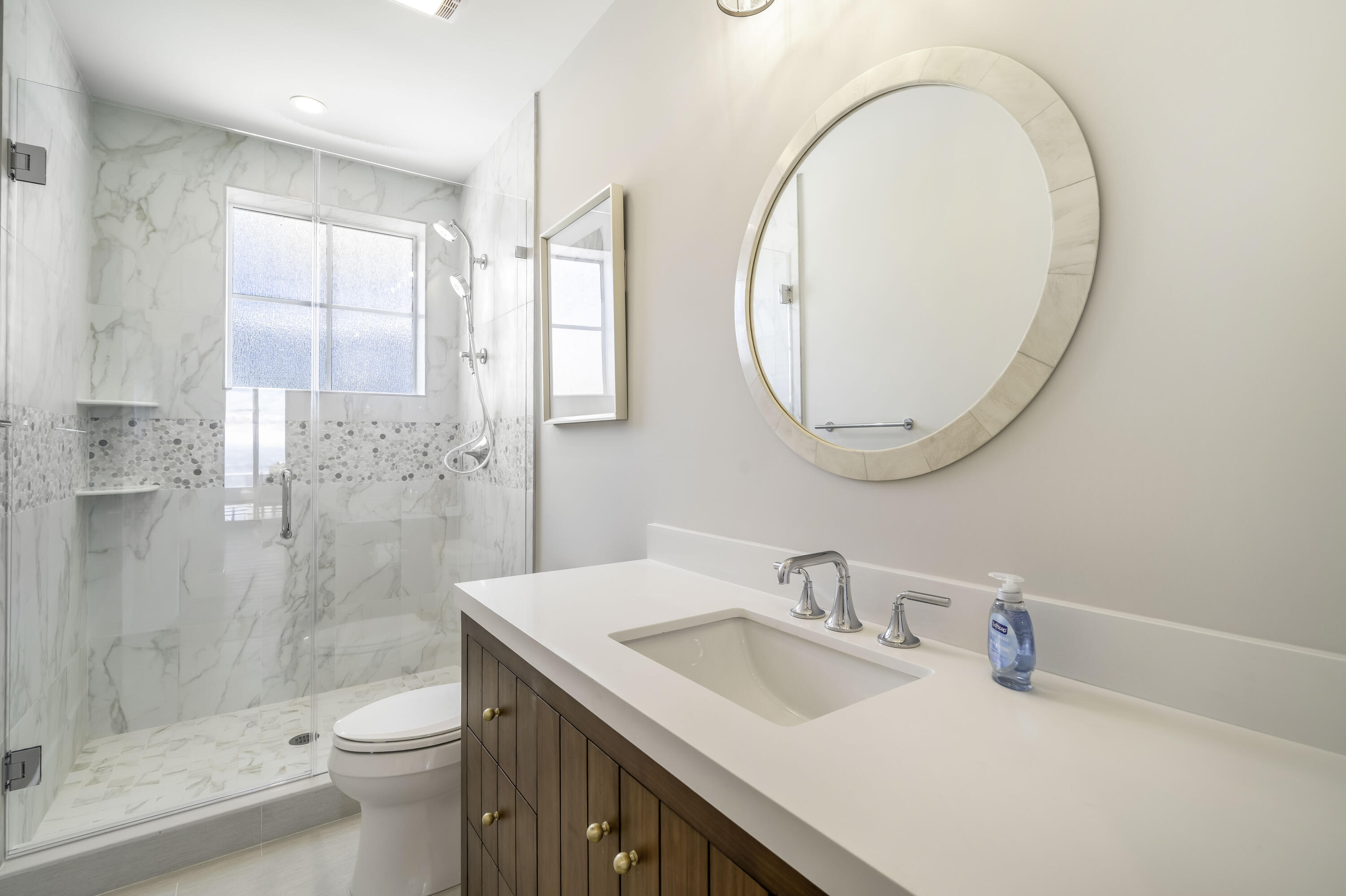 815 39th Street Marathon, FL 33050 - Photo 20 of 24 a bathroom with a sink a toilet and shower