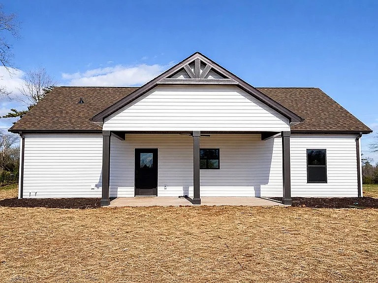 704 Mitchell Drive Seneca, SC 29678 - Photo 3 of 16 Back View