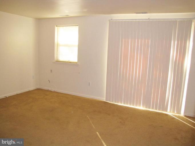 9435 Merryrest Road Columbia, MD 21045 - Photo 7 of 8 Family Room