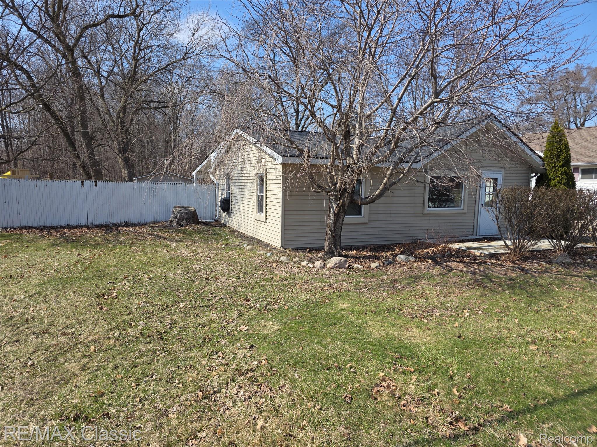 3259 North State Road Davison, MI 48423 - Photo 2 of 28 20260320_141915.jpg