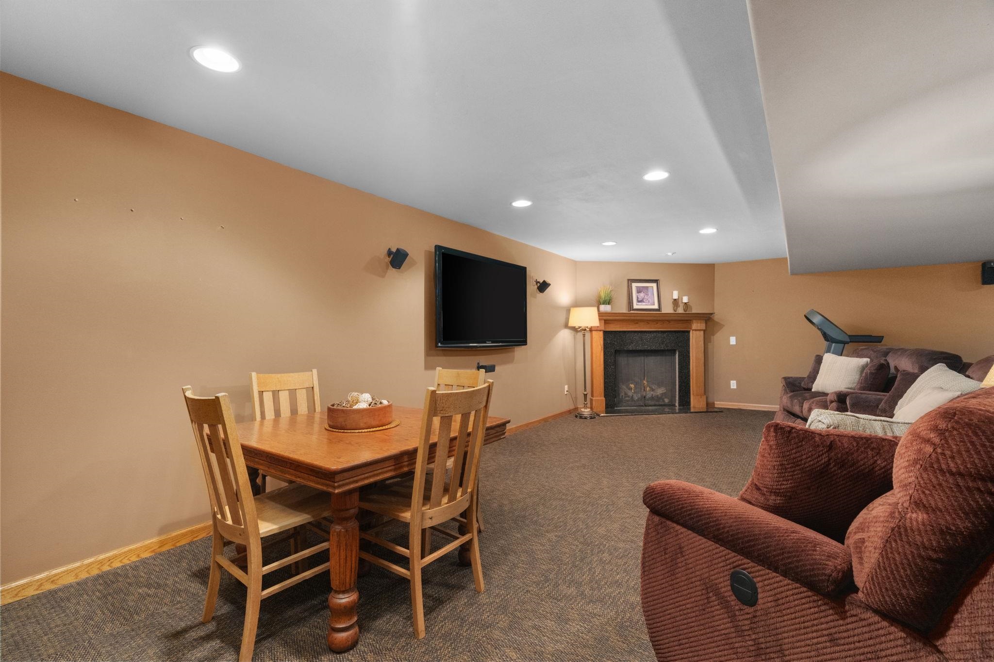 22 Stacy Lane Madison, WI 53716 - Photo 32 of 42