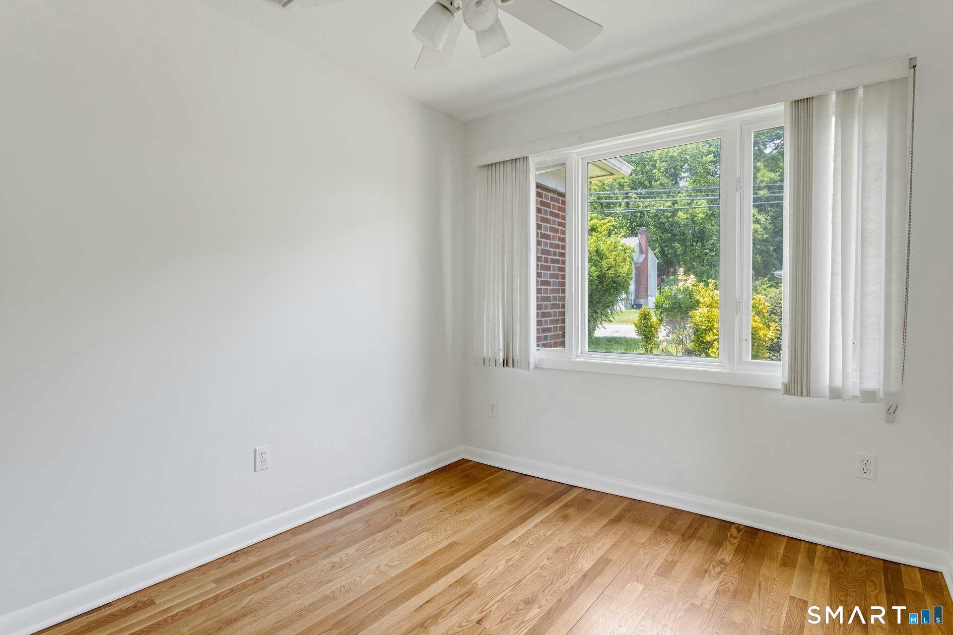 192 Frenchtown Road Bridgeport, CT 06606 - Photo 14 of 28