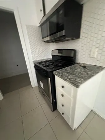 $1,500 | 3826 Botany Lane, Houston, TX 77047