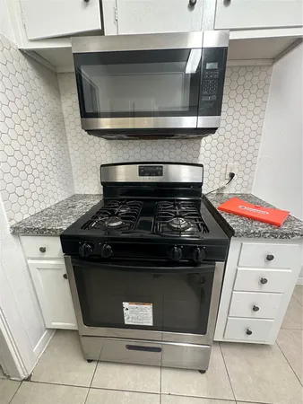 $1,500 | 3826 Botany Lane, Houston, TX 77047