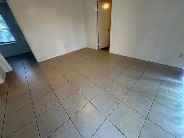 $1,500 | 3826 Botany Lane, Houston, TX 77047