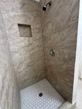 $1,500 | 3826 Botany Lane, Houston, TX 77047