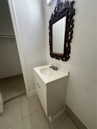 $1,500 | 3826 Botany Lane, Houston, TX 77047