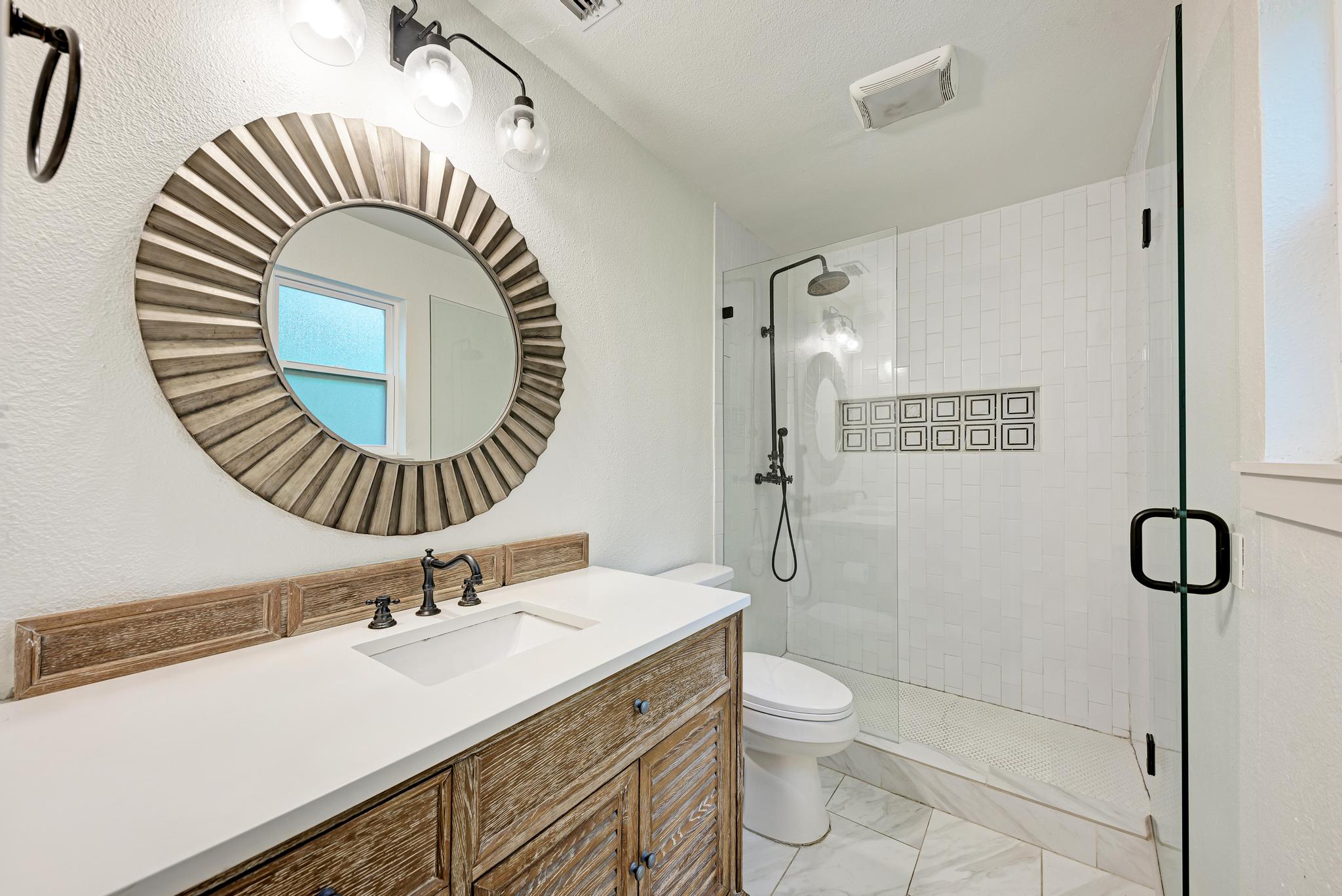 6700 Kings Point Austin, TX 78723 - Photo 25 of 40