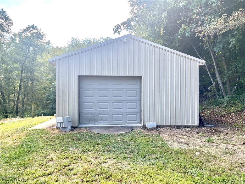 6518 Stonecreek Road Southwest Newcomerstown, OH 43832 - Photo 28 of 42 View of detached garage