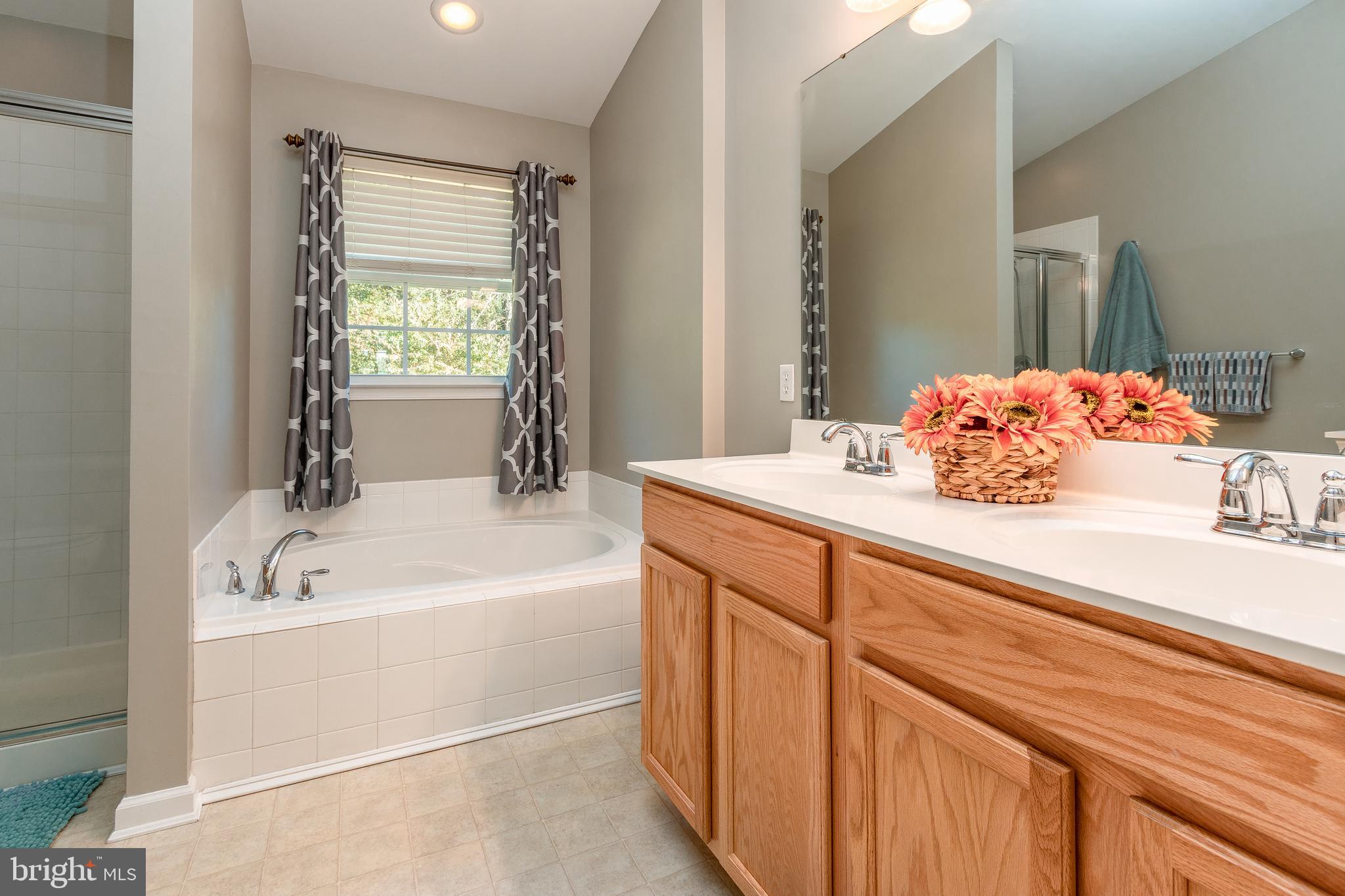 612 Sligo Road Avondale, PA 19311 - Photo 30 of 46 Master Bathroom