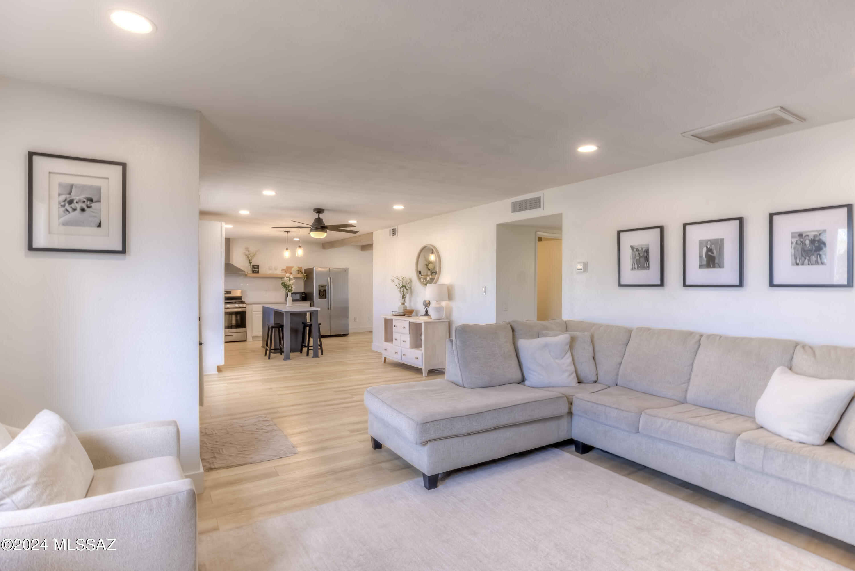 6266 North Parsley Road Tucson, AZ 85741 - Photo 6 of 37