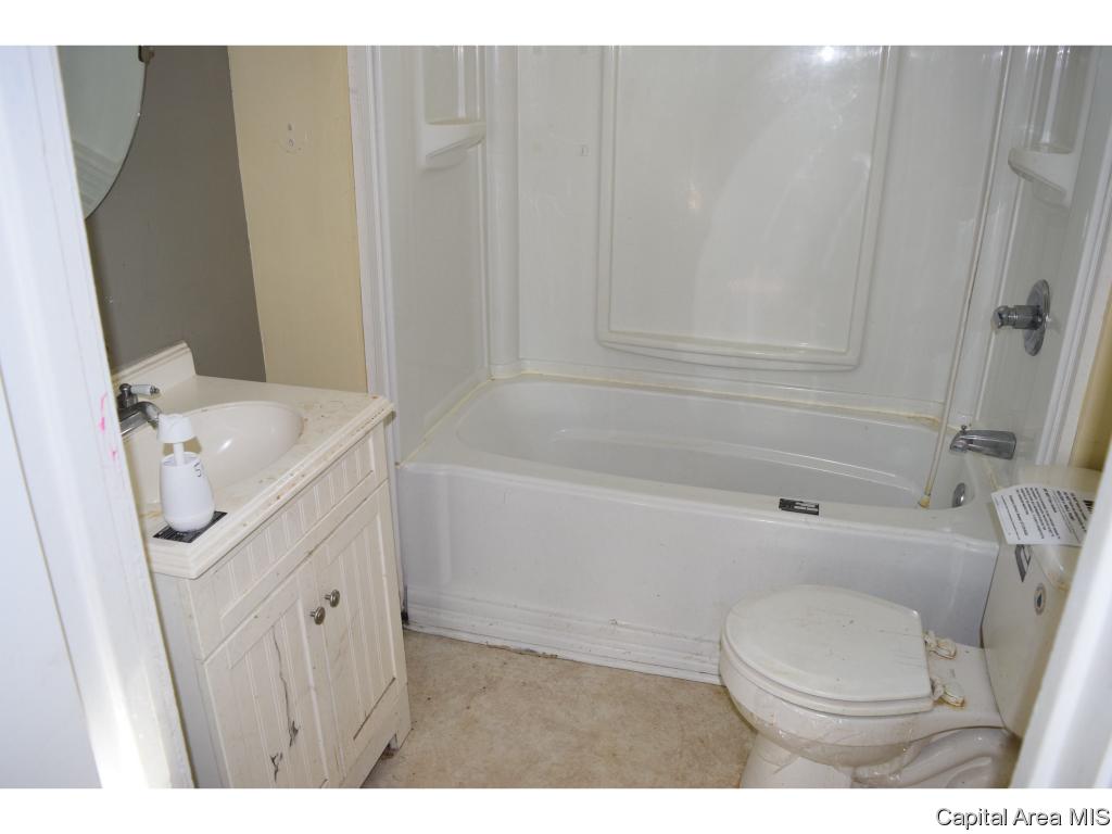 416 West Chenery Street Springfield, IL 62704 - Photo 9 of 10