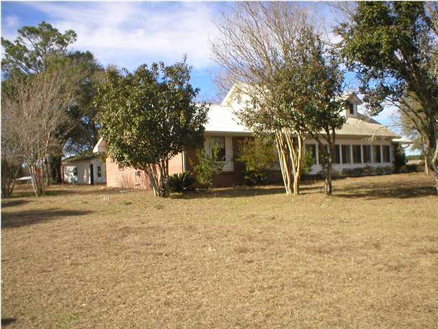 97 Ruby Lane DeFuniak Springs, FL 32433 - Photo 1 of 19 Primary Photo
