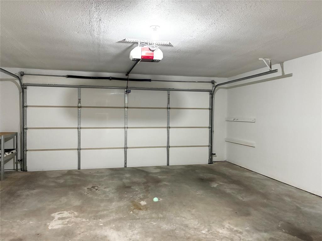 7936 Tournament Road Frisco, TX 75035 - Photo 28 of 28 a view of a garage