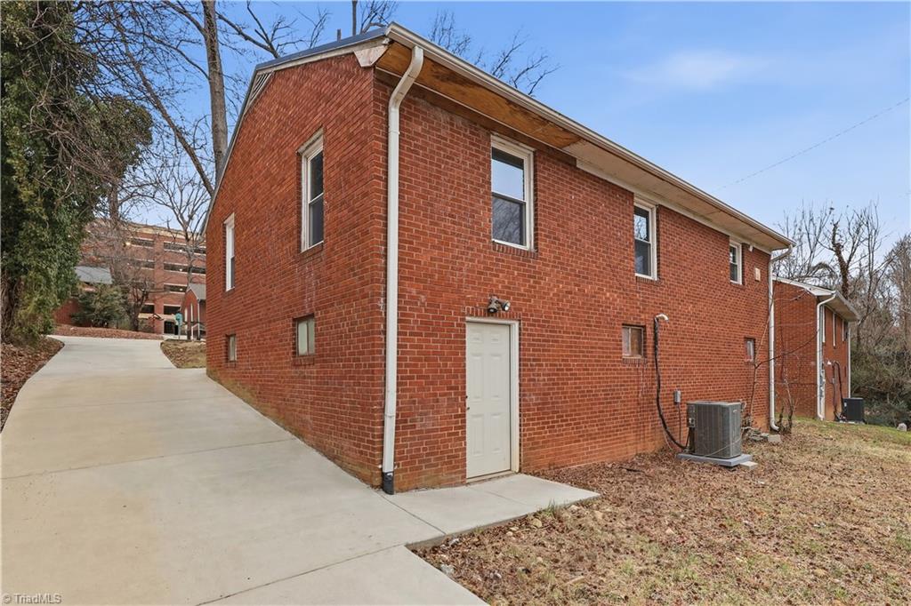 844 Willow Place High Point, NC 27260 - Photo 21 of 23