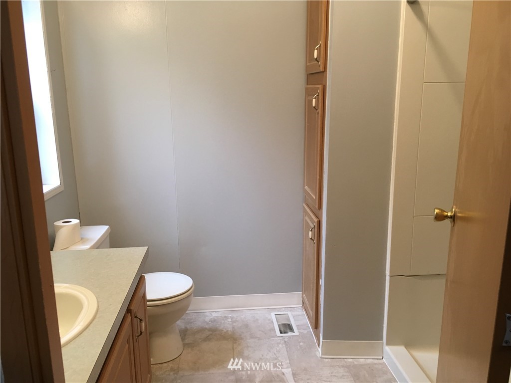 2289 Yew Street Road Bellingham, WA 98229 - Photo 11 of 20 Gallery Image 11