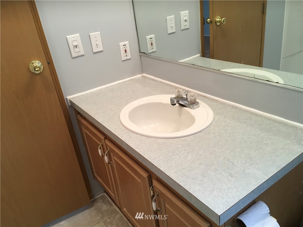 2289 Yew Street Road Bellingham, WA 98229 - Photo 12 of 20 Gallery Image 12