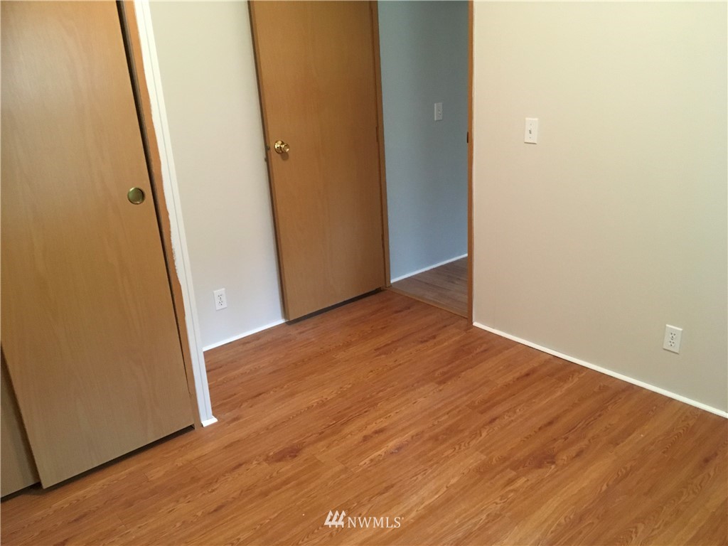 2289 Yew Street Road Bellingham, WA 98229 - Photo 16 of 20 Gallery Image 16