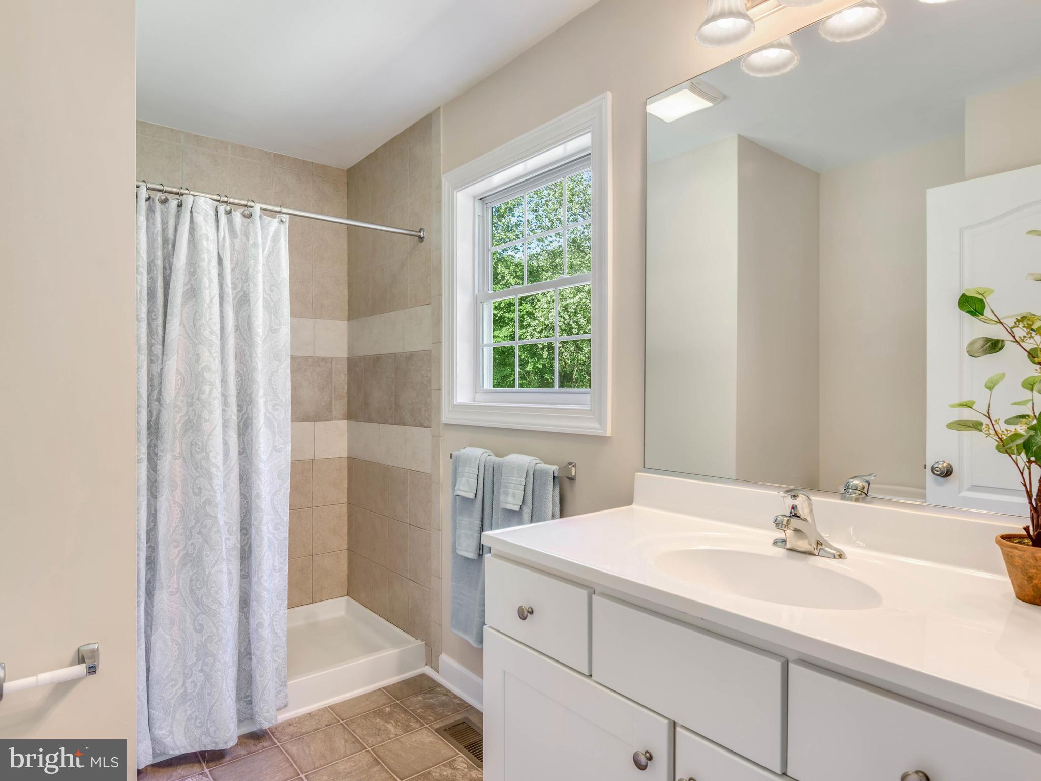 14892 Cherry Lane Ridgely, MD 21660 - Photo 11 of 24 Bath (Master)