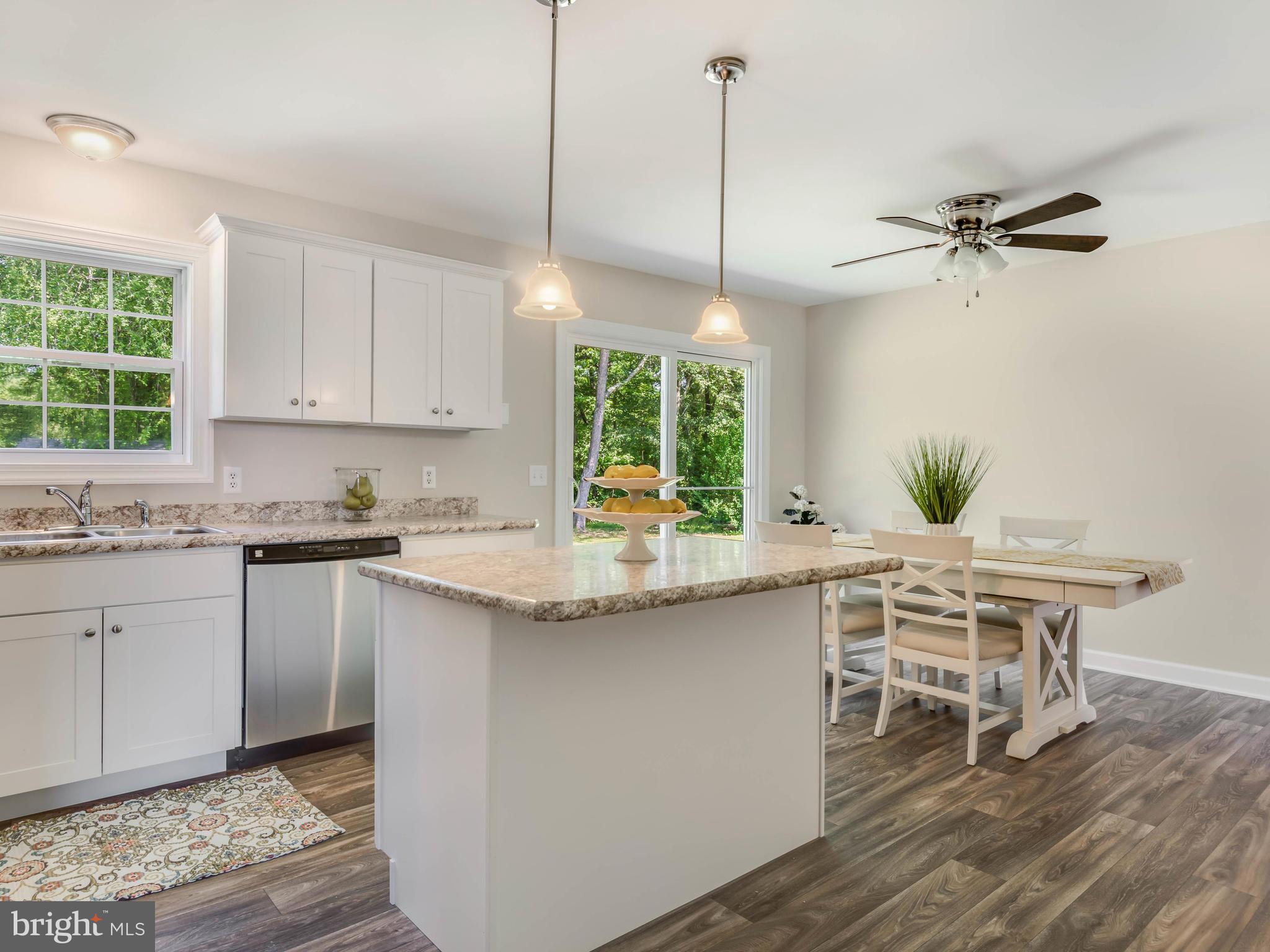 14892 Cherry Lane Ridgely, MD 21660 - Photo 4 of 24 Kitchen & Dining Area