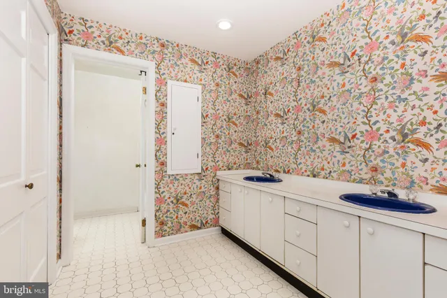 $695,000 | 919 Winchester Drive, Westminster, MD 21157