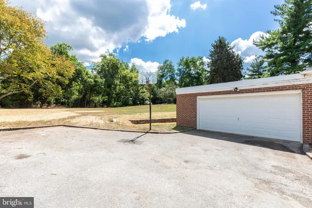 $695,000 | 919 Winchester Drive, Westminster, MD 21157