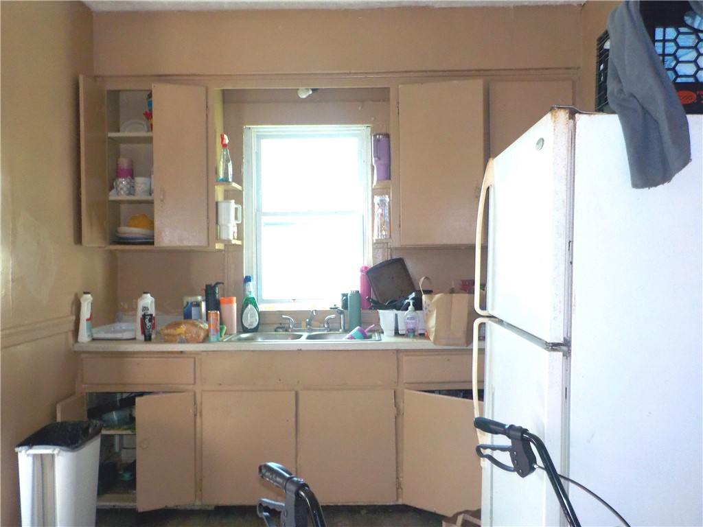 37-41 Ok Terrace Rochester, NY 14621 - Photo 6 of 17
