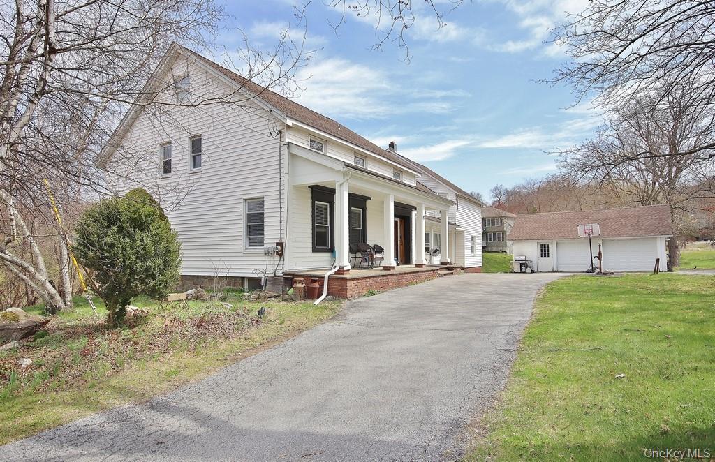 487 Black Meadow Road Chester, NY 10918 - Photo 7 of 49