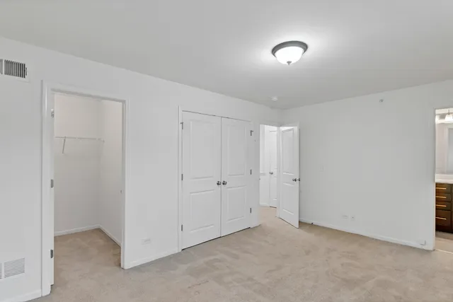 $2,850 | 1527 East Arbor Lane, Arlington Heights, IL 60004