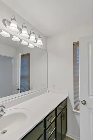 $2,850 | 1527 East Arbor Lane, Arlington Heights, IL 60004